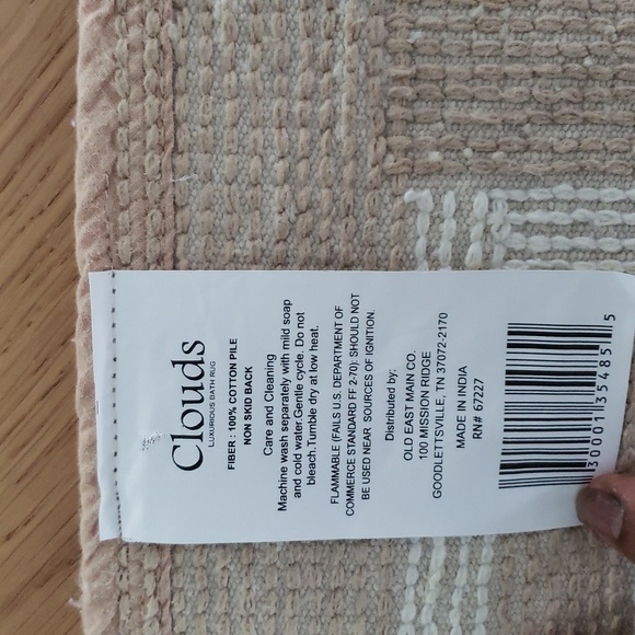 Clouds Luxurious Tan & White Bath Mat Set. NWT - Picture 9 of 16